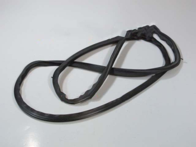 УПЛОТНИТЕЛЬ ДВЕРИ